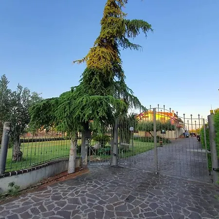 Apartment Giardino Degli Ulivi